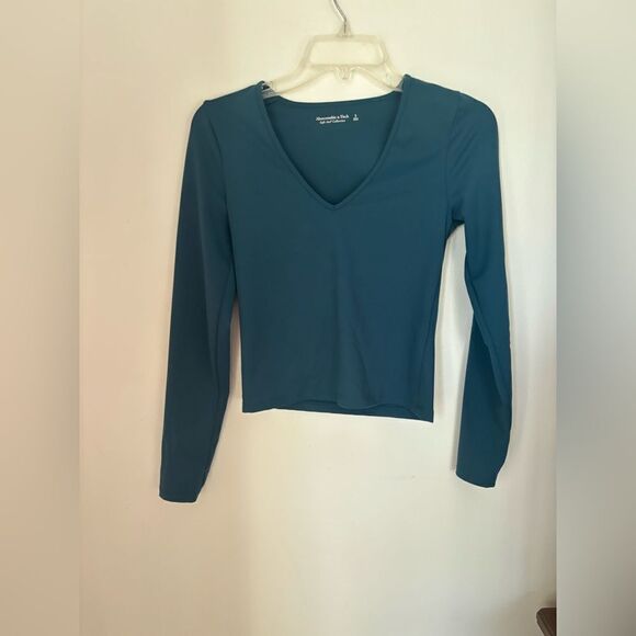 Abercrombie teal long sleeve v neck soft a & f top size S - Picture 9 of 11